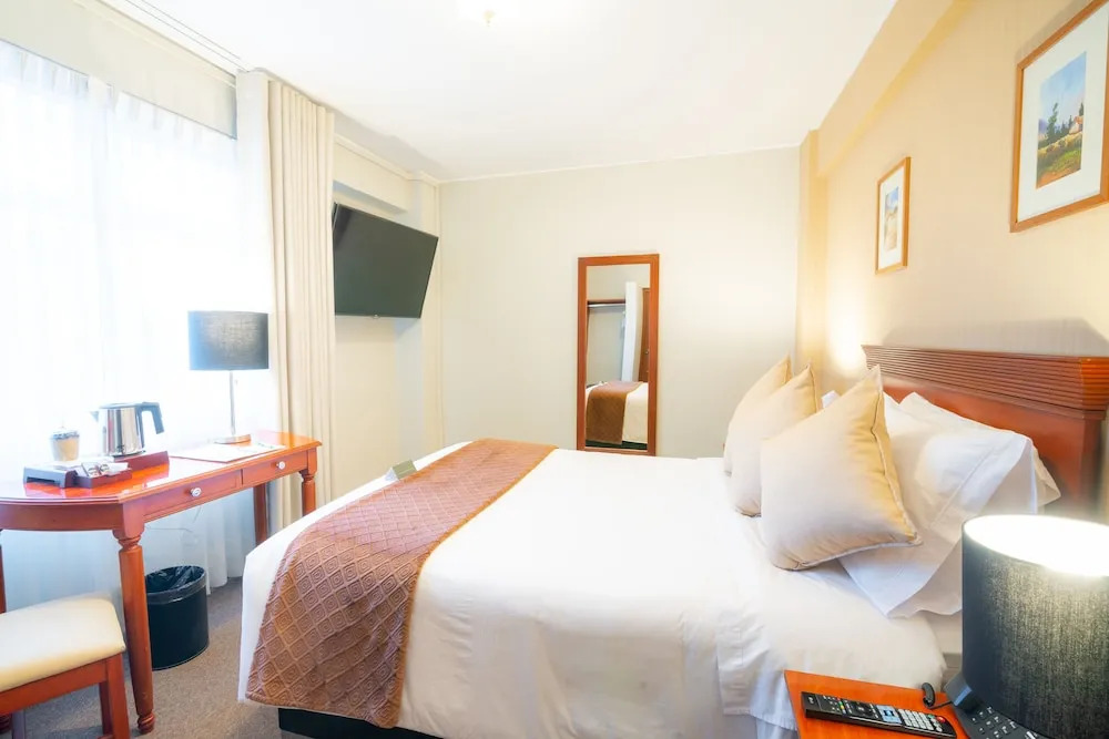 El Tumi Hotel