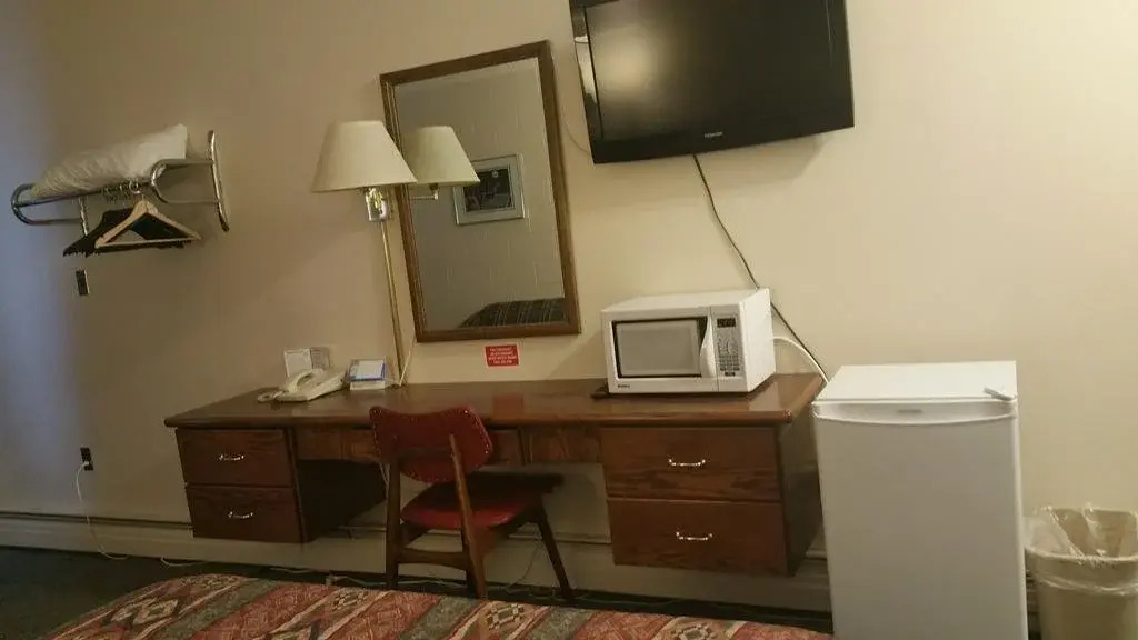 Tobin Lake Motel