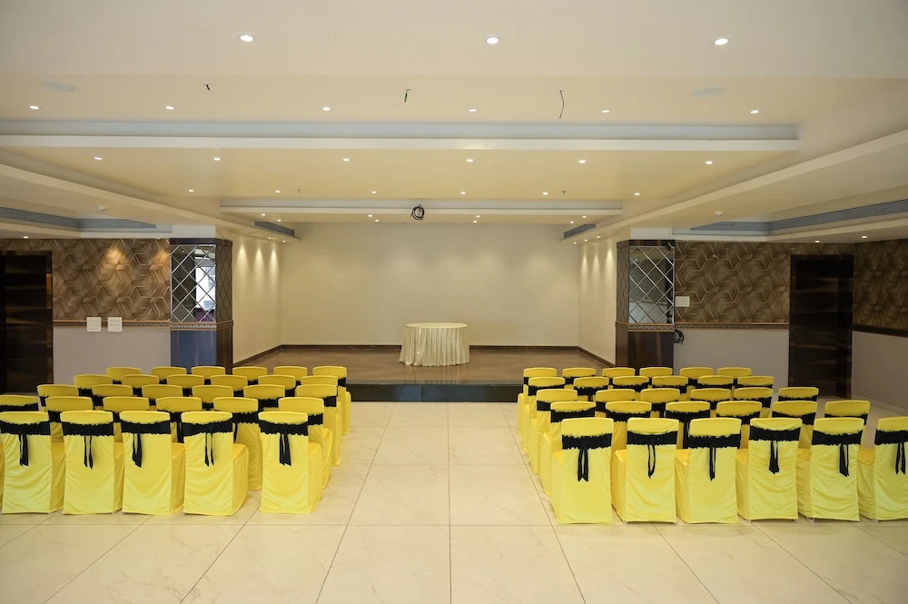 Hotel Poonam Residency