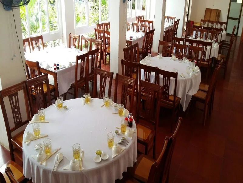 Ngan Hang Hotel