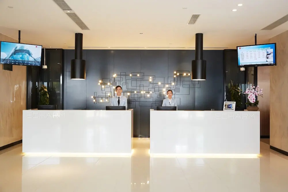 Echarm Hotel Qingyuan Stadium Branch
