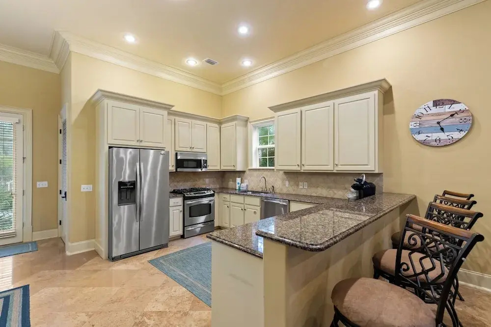 Luxury Home in Palmeira Village w Private Pool, Steps to Beach for 12