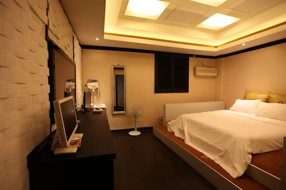 Theme 21 Motel
