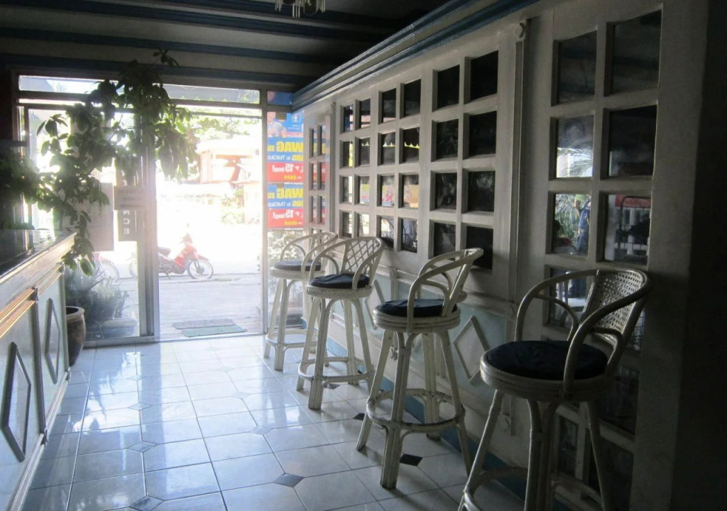 Coastal Inn