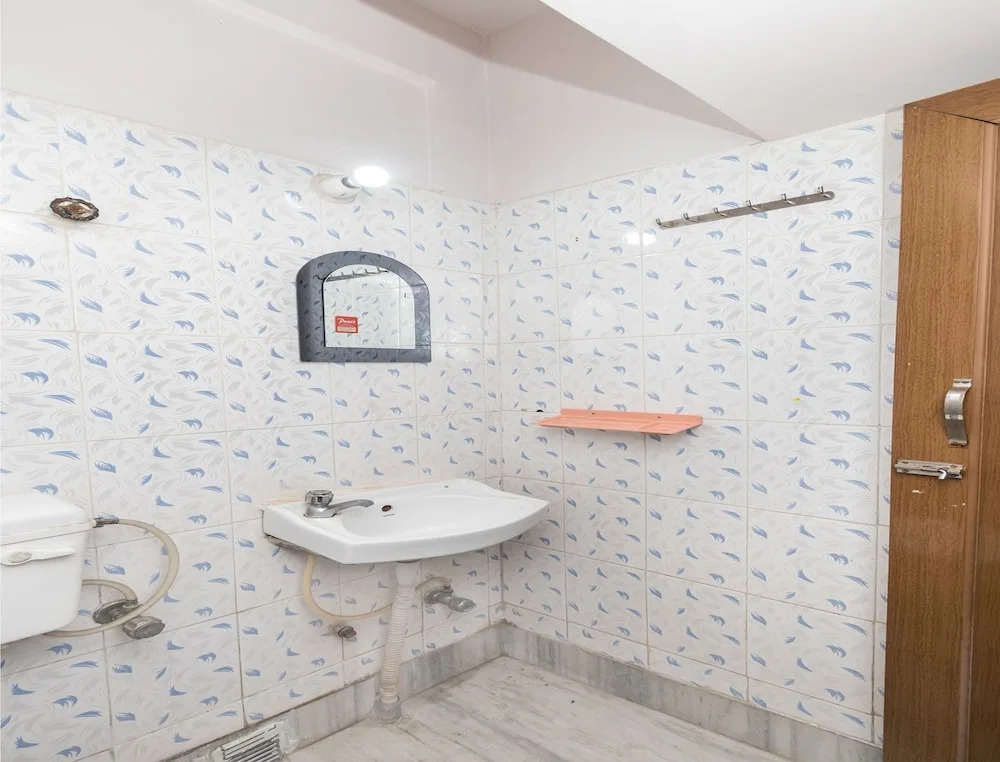 OYO 10919 Amar Raj Rooms