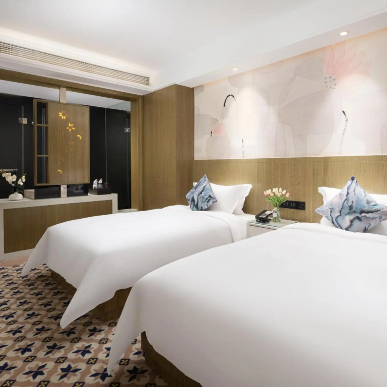Paco Business Hotel - Longkou West
