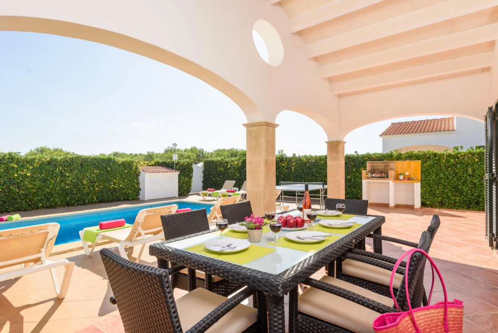 Villa Tonia by Villa Plus