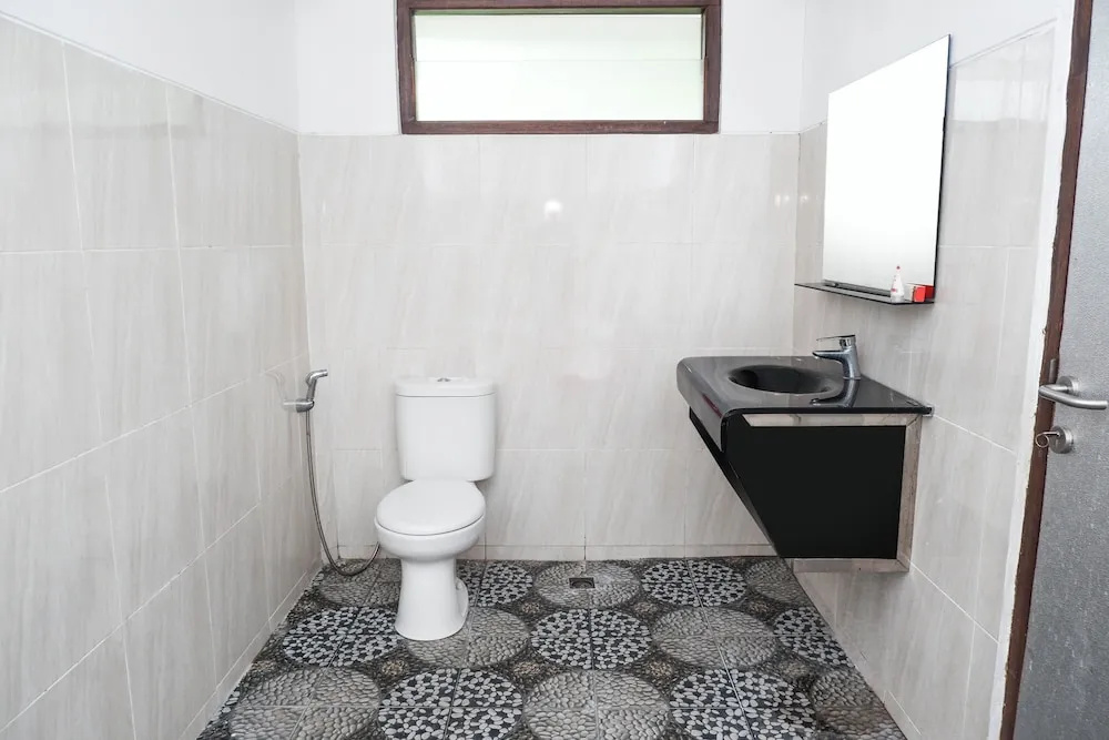 Kebon Krapyak Cottage Syariah Mitra RedDoorz near Stadion Maguwoharjo