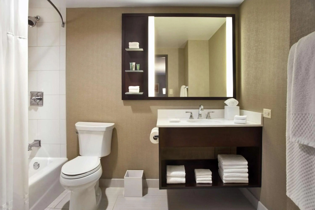 Aloft by Marriott Bangkok Sukhumvit 11