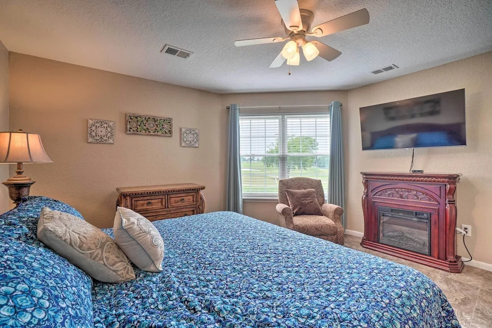 Branson Resort Condo w/ Scenic Patio & Pool Access