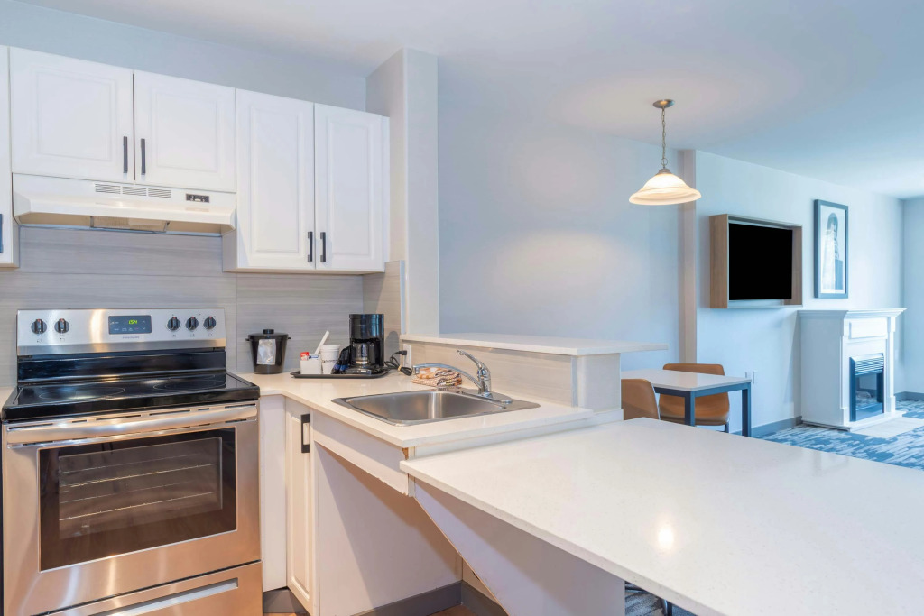 Sandman Signature Surrey-Guildford Suites