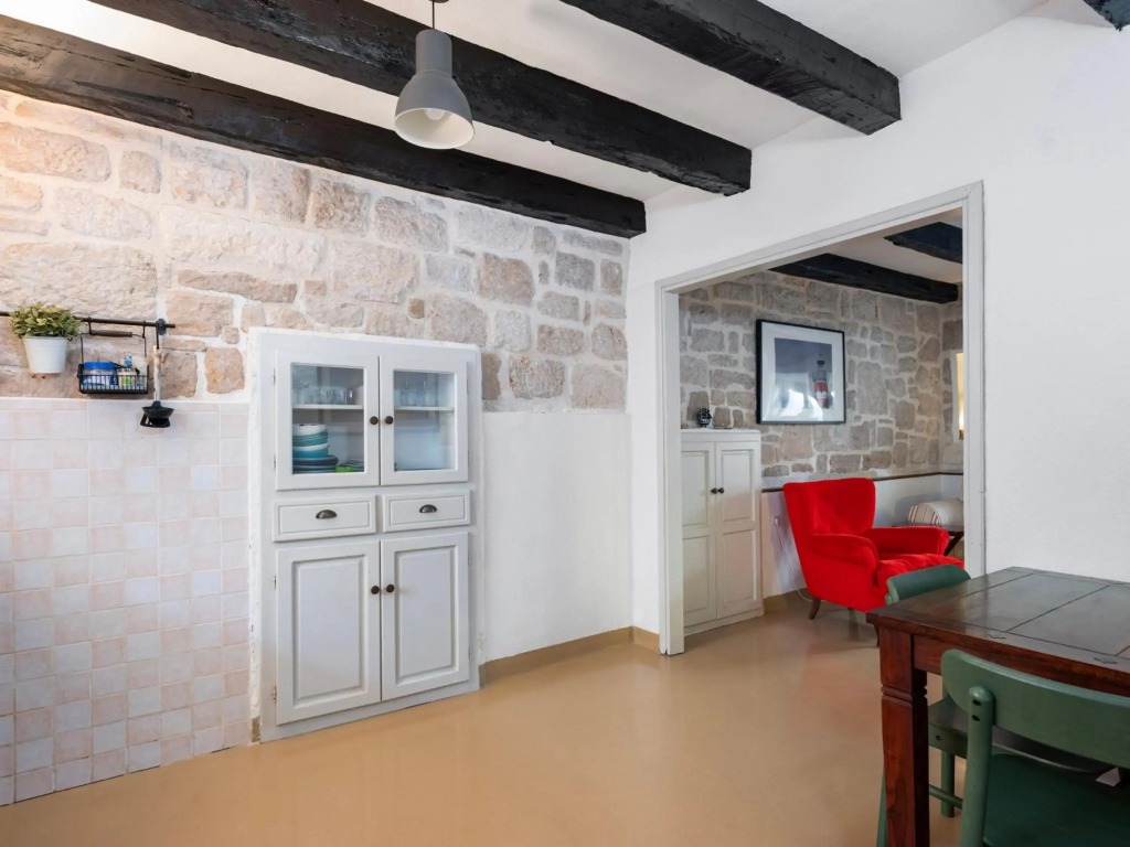 Hanna Cozy Old Stone House in the Center