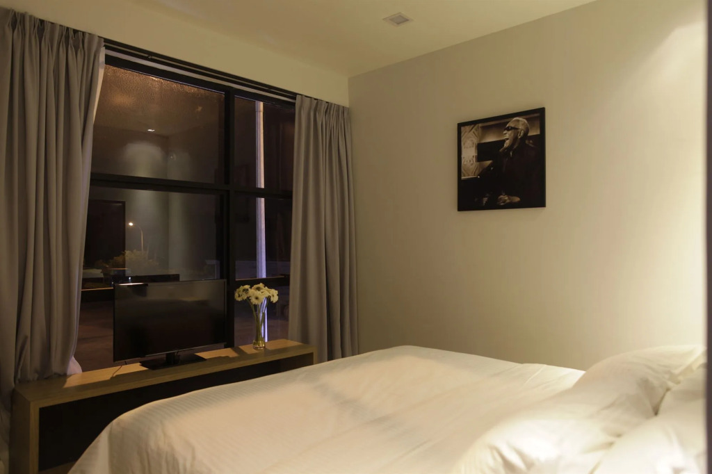 I am Jazz Hotel