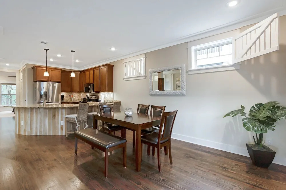 Cottages at Eastern Lake - 4 Br Home