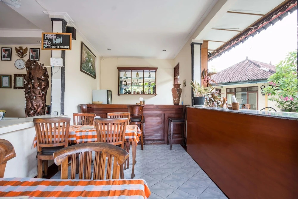 RedDoorz near Duyung Beach Sanur