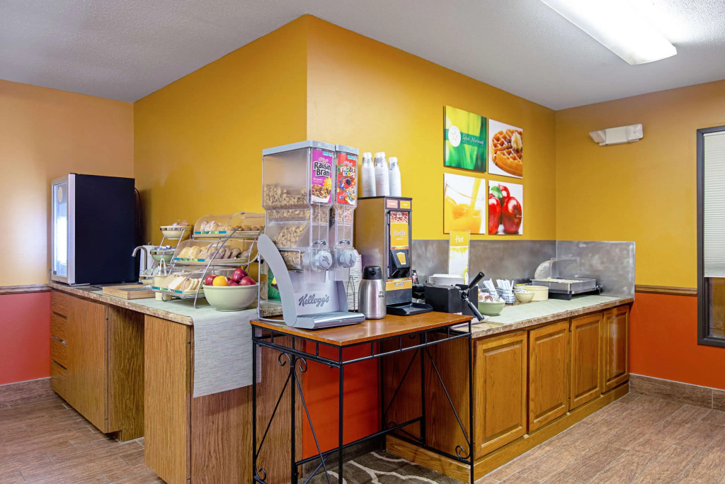Quality Inn Huron