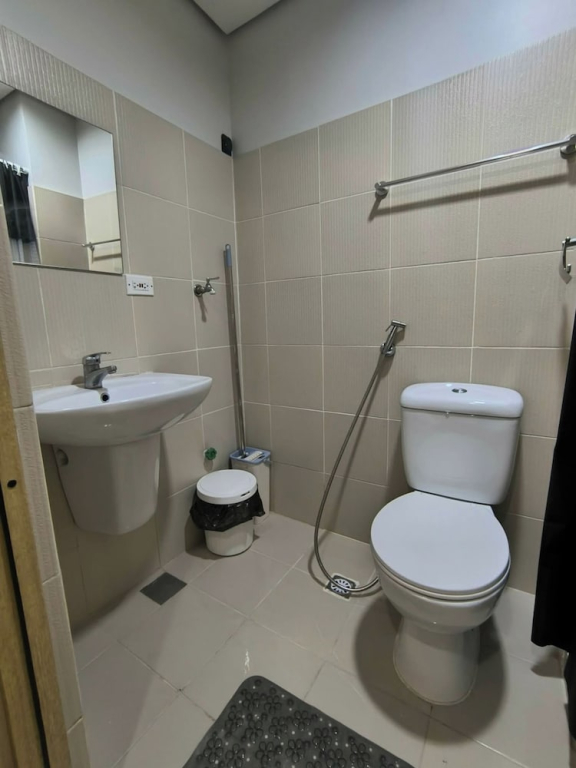 A & K Vibes Modern Quezon City Stay