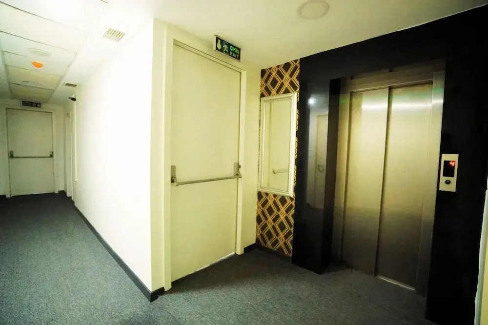 Palace Suit Hotel