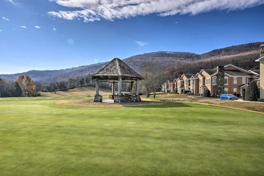 Wooded Escape w/ Beautiful Backyard + Mtn Views!
