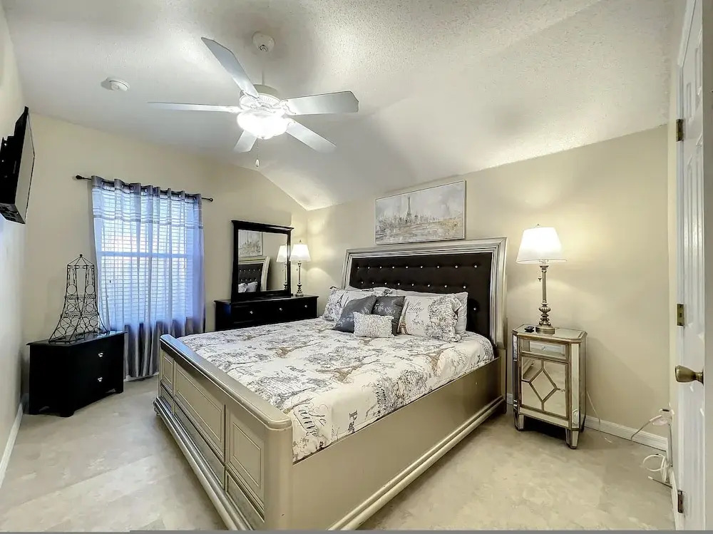 Scuttle Vacation Pool Home W Spa