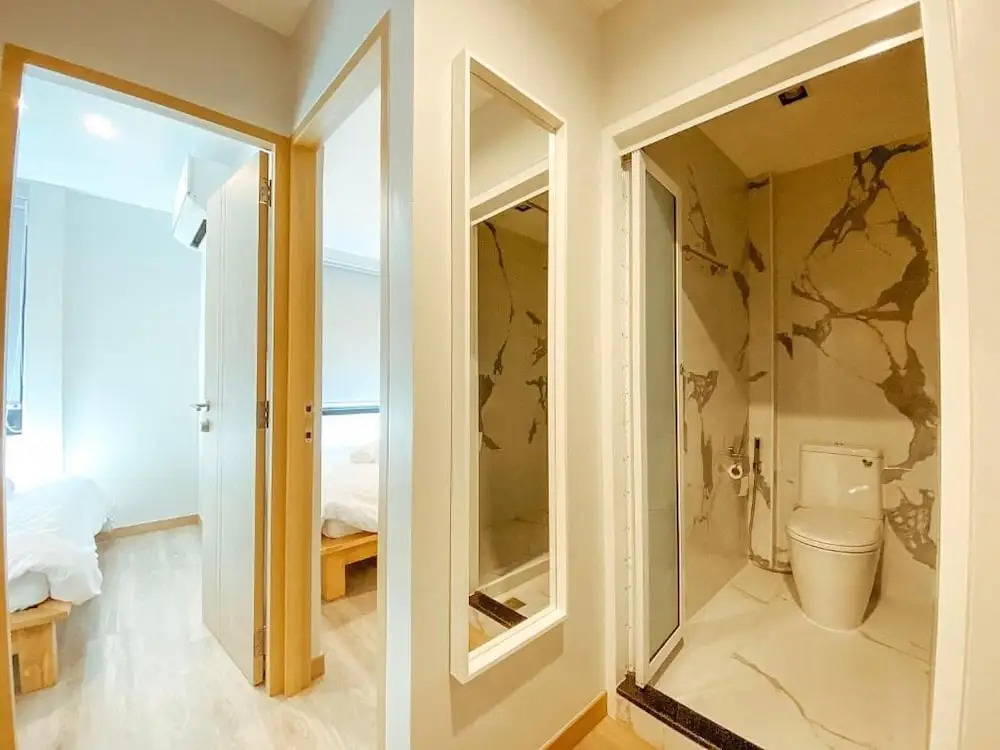 YAKTHAI POSHTEL