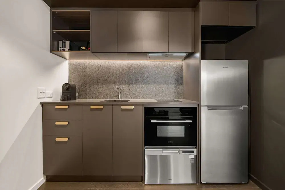 Spotless Braddon Studio With Accessible Bathroom