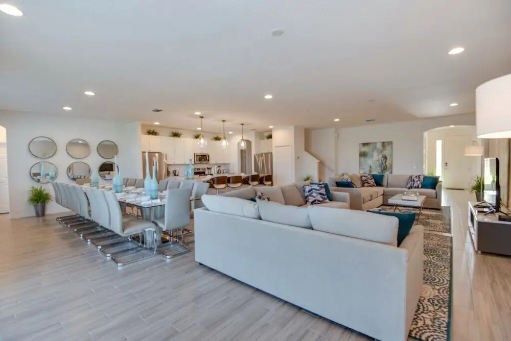 Family Reunion ! Huge Private Pool/spa! 13 Bedroom Home