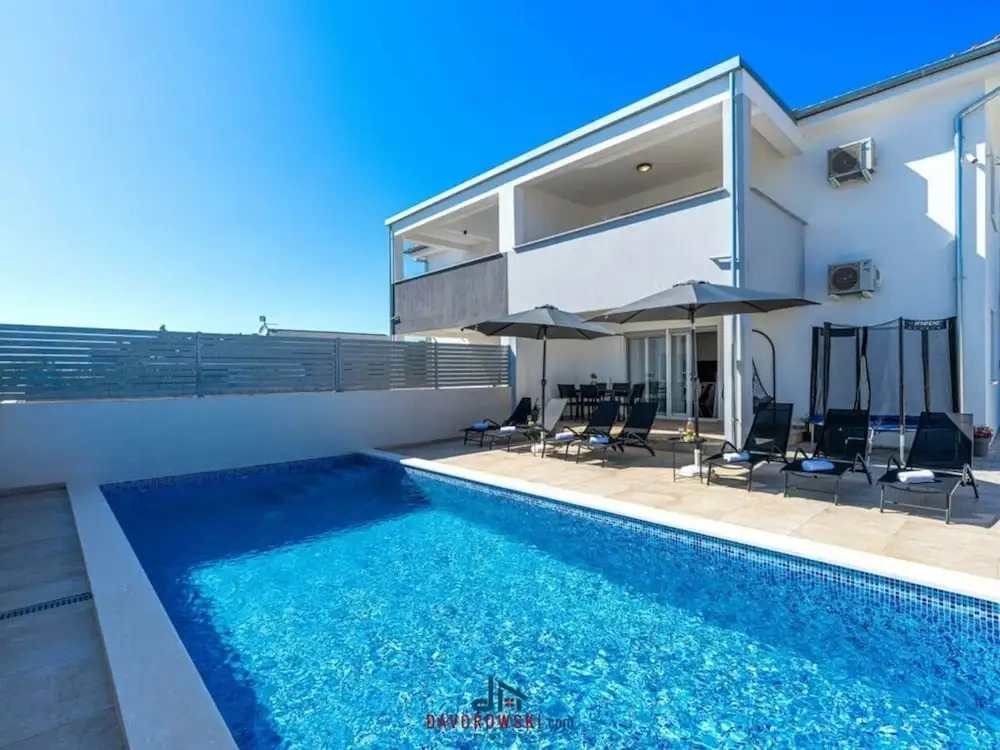 Villa Ema and Ana