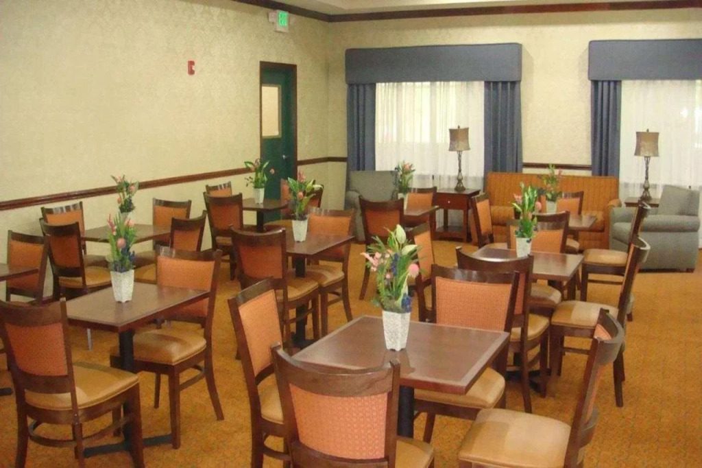 Country Inn & Suites By Radisson, Savannah Airport, GA