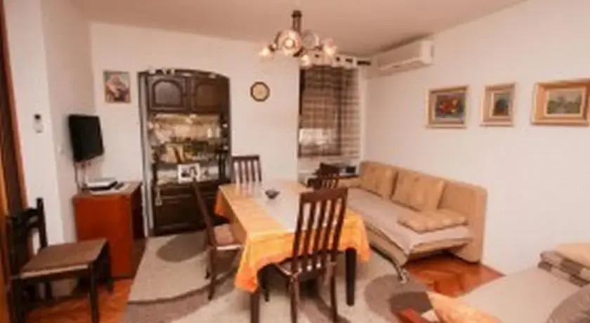 Holiday Home Villa Vesna