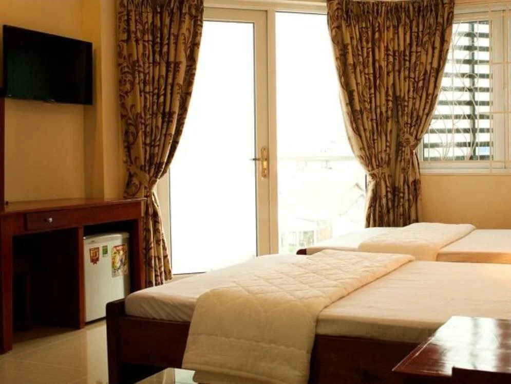 Quang Hoa Airport Hotel
