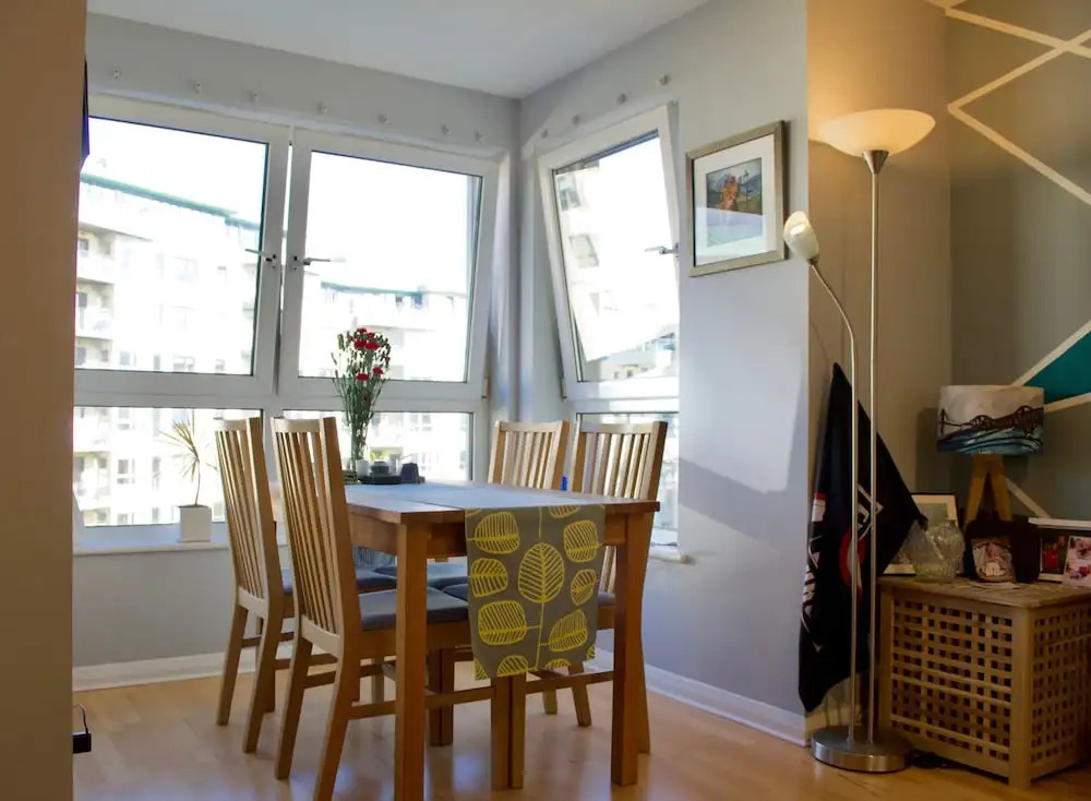 2 Bedroom Modern Apartment At The Shore