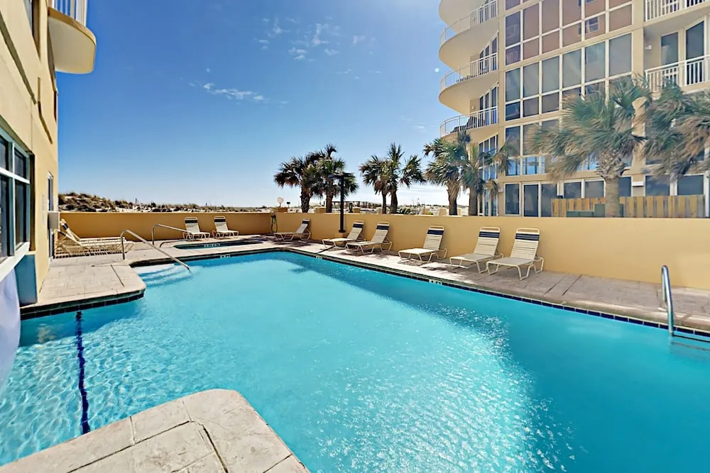 Beachfront 3br W/ Gulf-view Balcony 3 Bedroom Condo