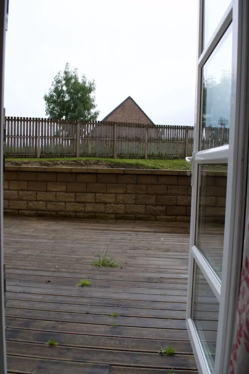 1 Bedroom Apartment With Private Patio Sleeps 3