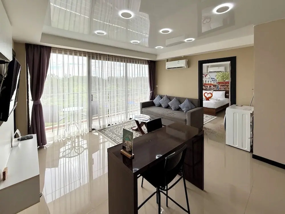 MBC Mai Khao Beach Condotel LUXURY APARTMENTs
