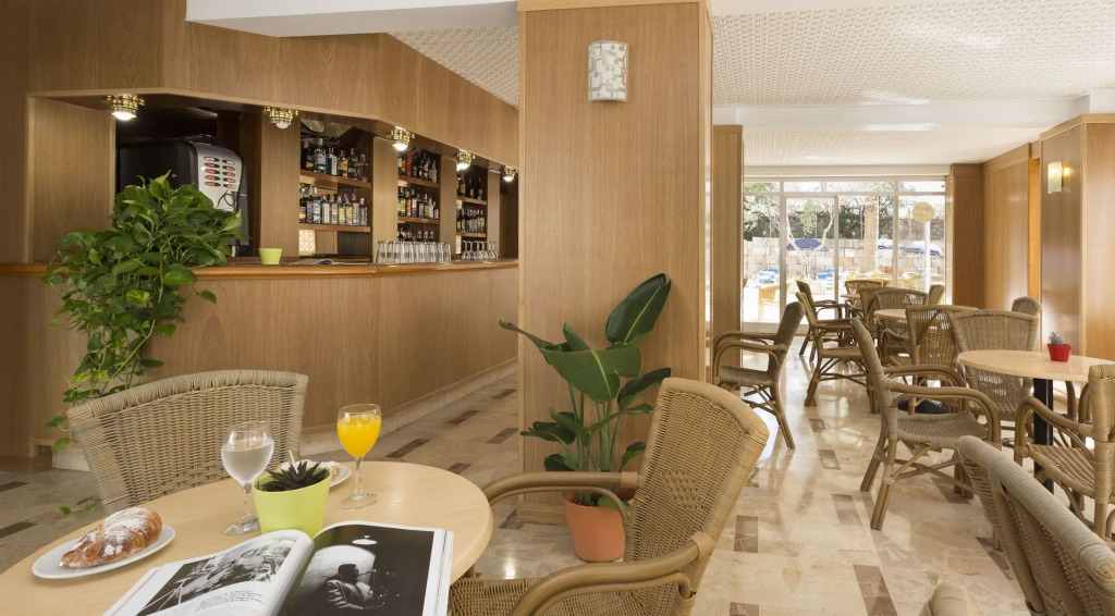 Hotel Urania Arenal by Soho Boutique