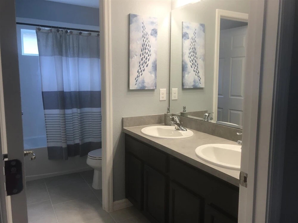 Fabulous Brand New 4 Bed Home Near To Disney 497