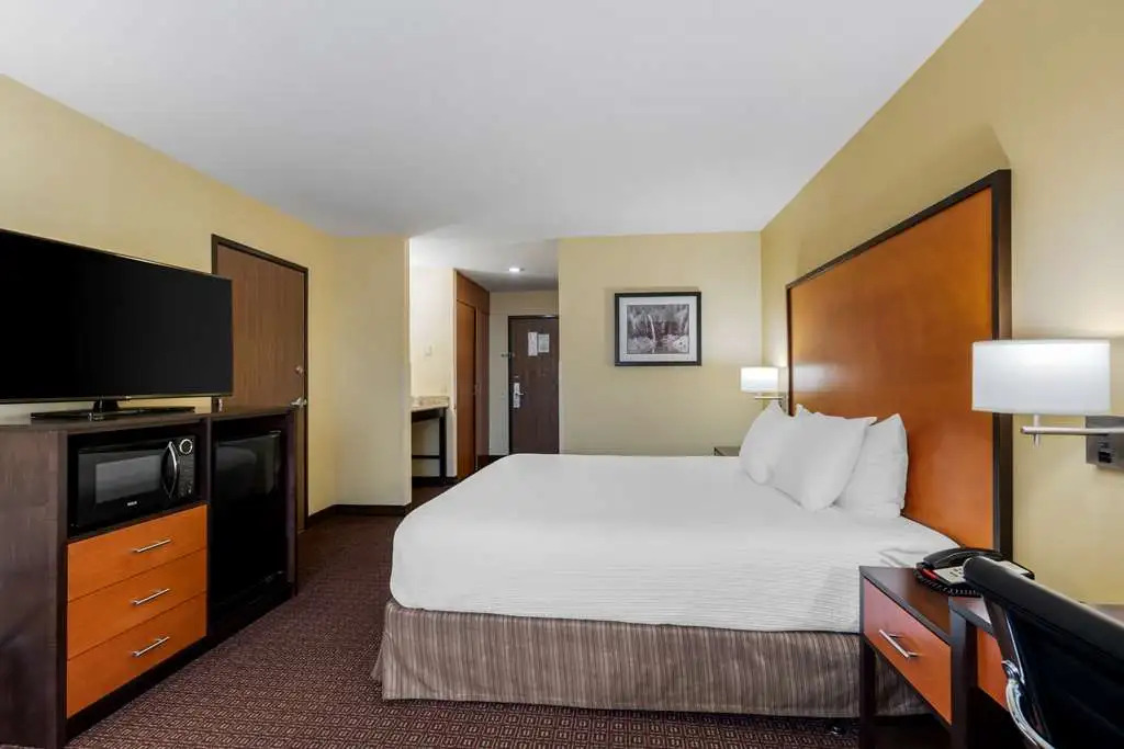 Best Western Cascade Inn & Suites