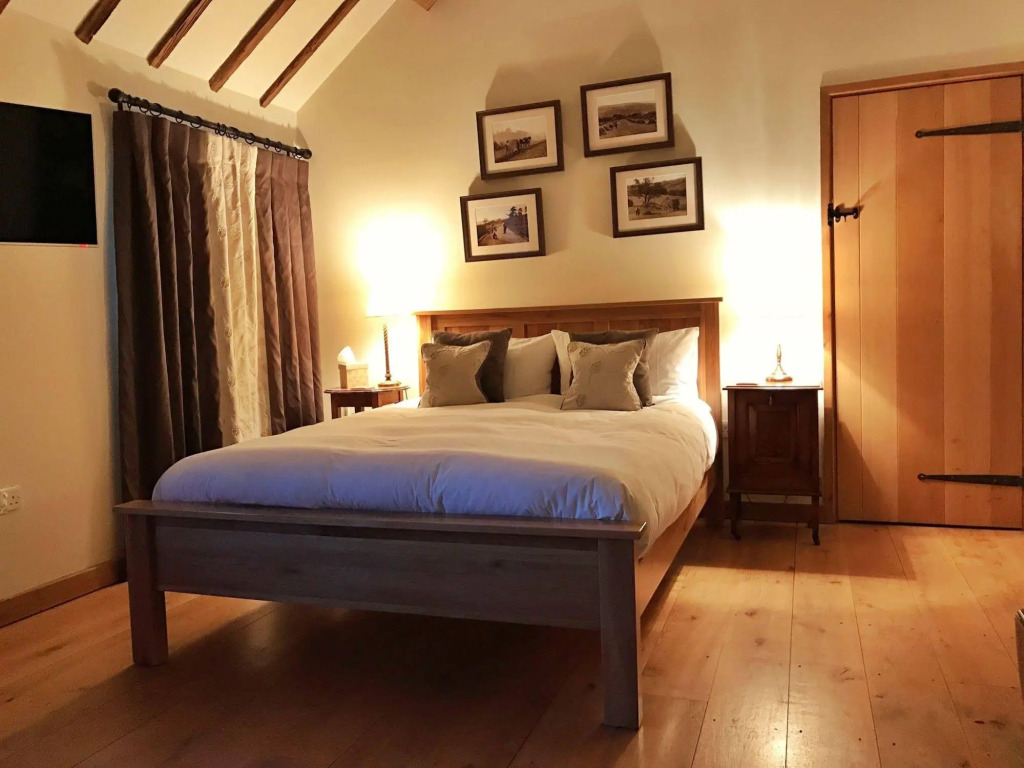 Manor Farm-MK