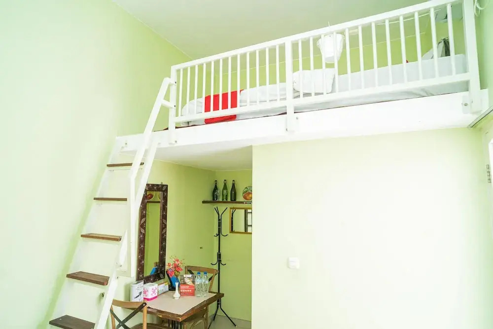 RedDoorz Syariah near Suncity Mall Sidoarjo