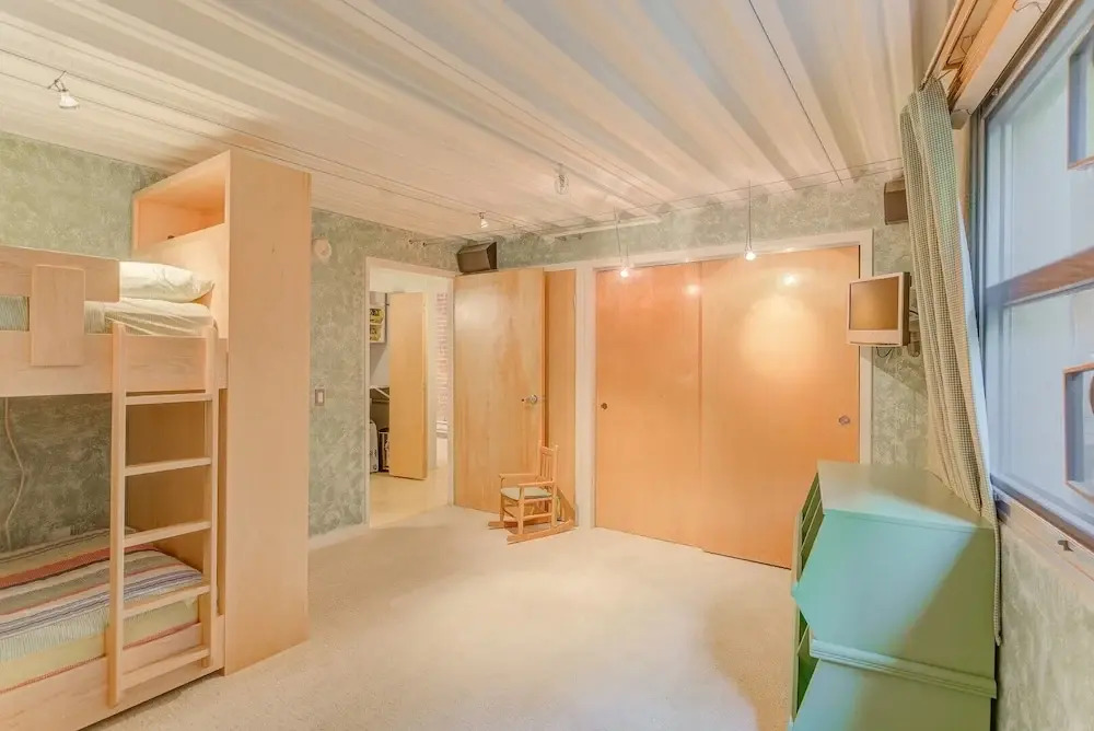 Spear Street Unit #122 - 2 Br Condo