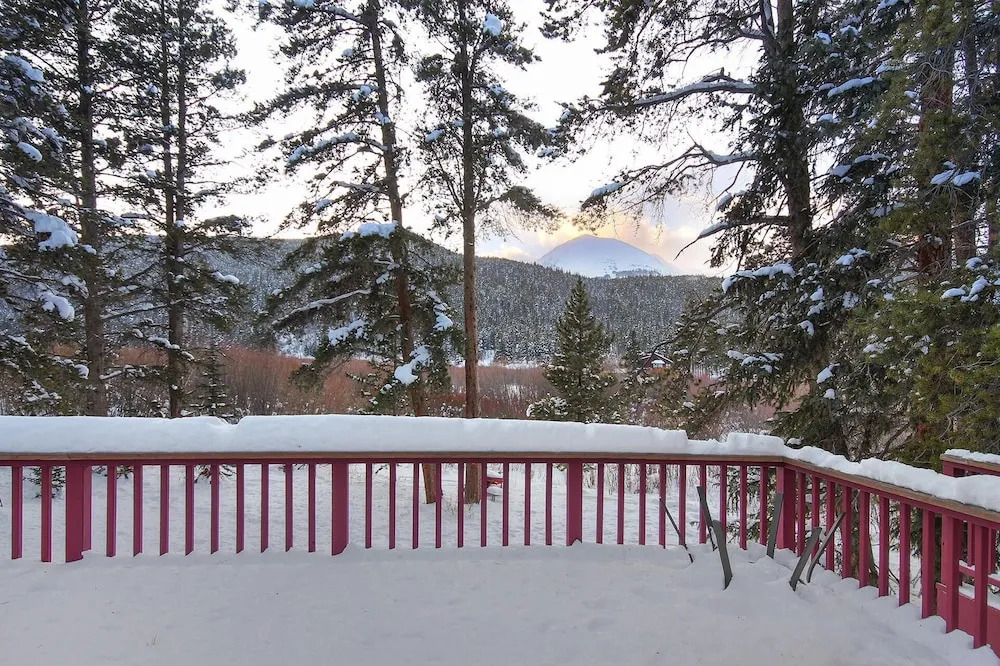 Whispering Pines - 4 Br Home