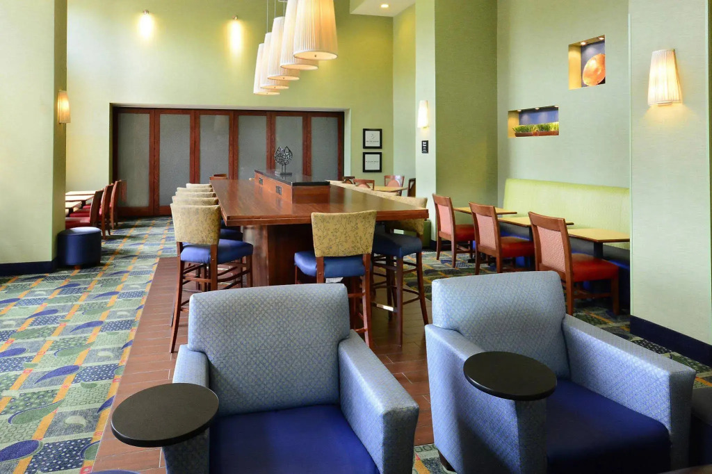 Hampton Inn & Suites Durham North I-85
