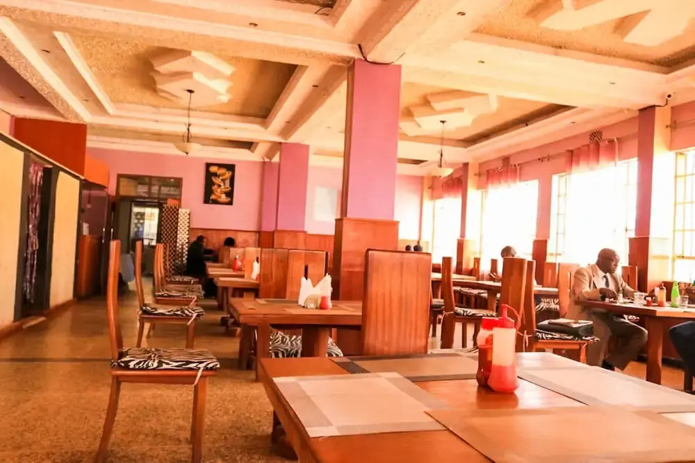 Sakawa Towers County Hotel