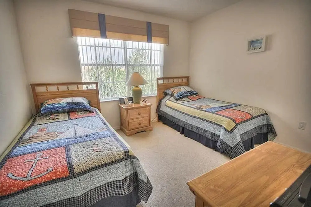 Charming 4-Bedroom Villa with Pool & Spa, Only 15 Minutes from Disney