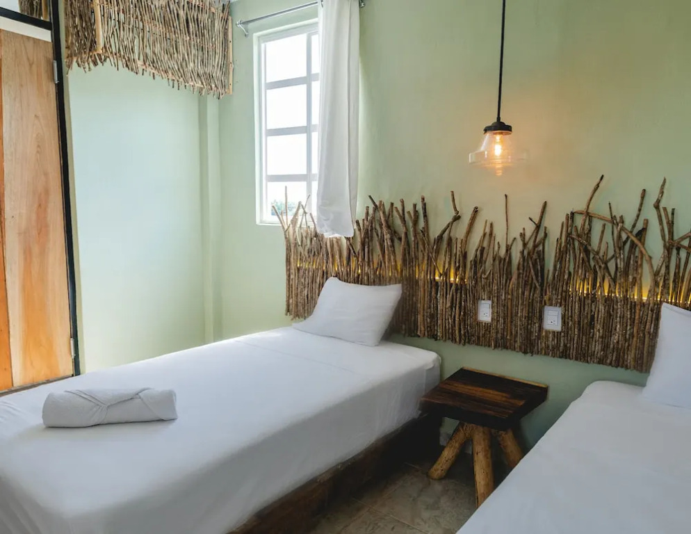 Straw Hat Tulum