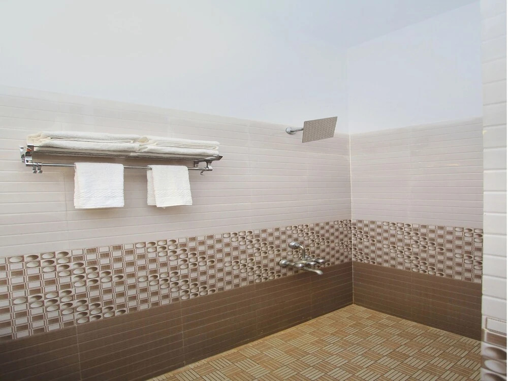 OYO 10632 Hotel Brigade Royal