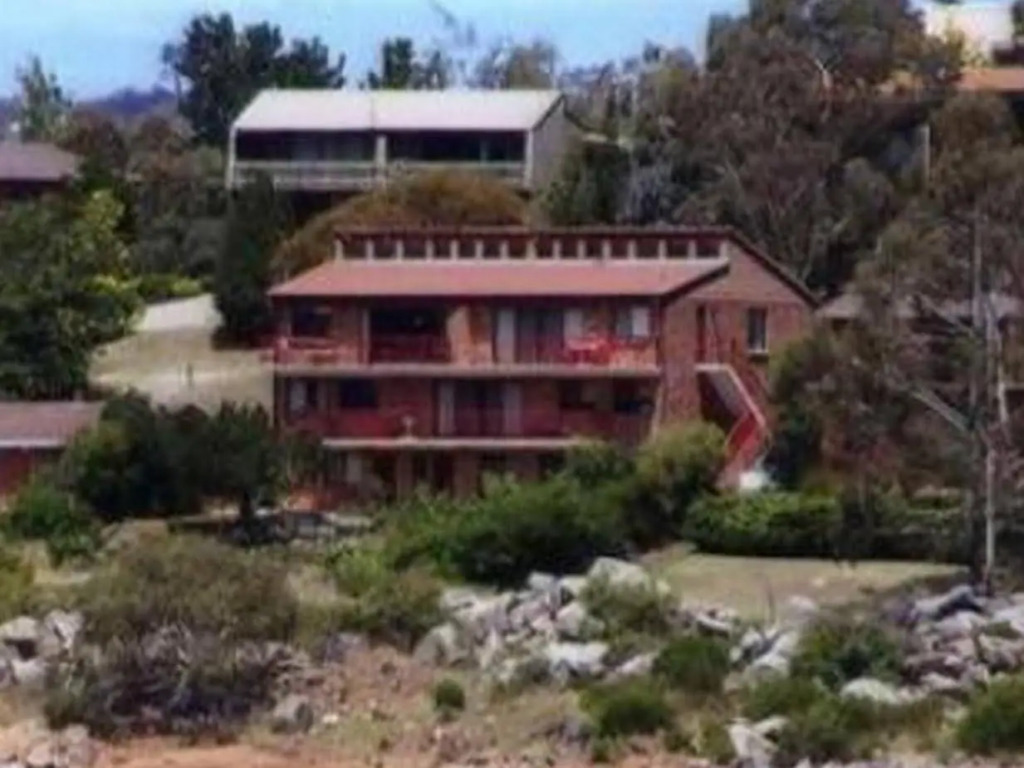 Pontis Lodge