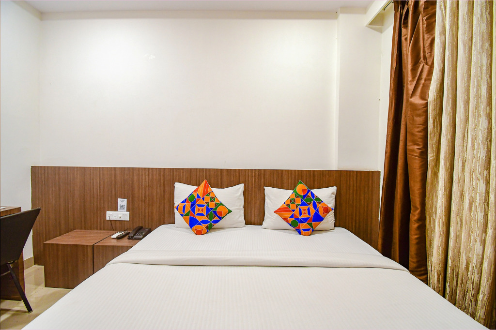 FabHotel Kzar Select - Nr US Consulate
