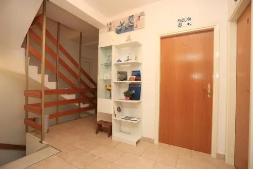 Stela Apartments